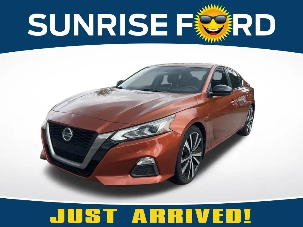 2019 Nissan Altima 2.5 SR — photo 1 of 13