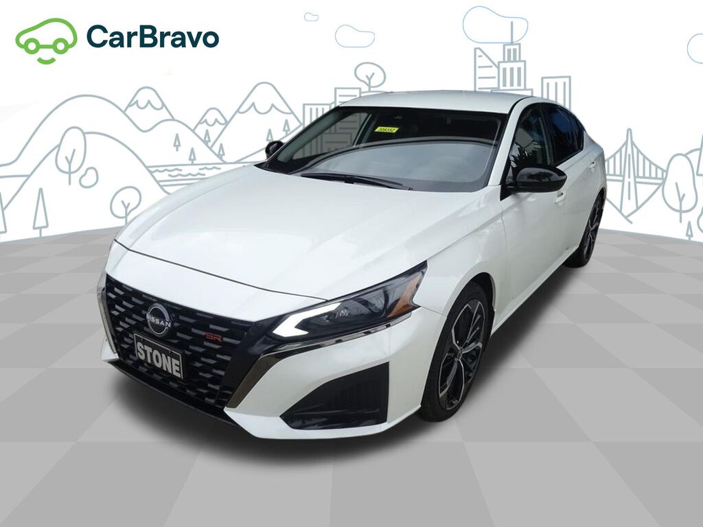 2023 Nissan Altima SR FWD — photo 1 of 6