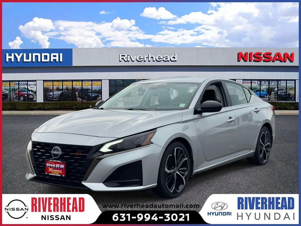 2024 Nissan Altima 2.5 SR — photo 1 of 13