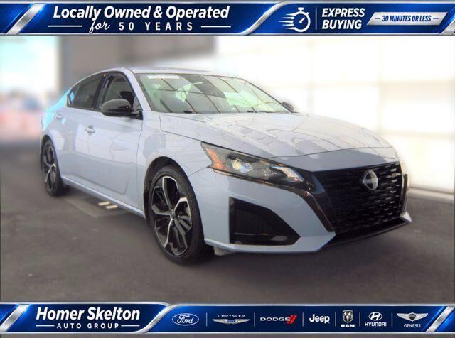 2024 Nissan Altima 2.5 SR — photo 1 of 8