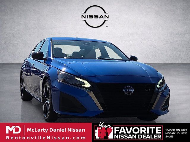 2025 Nissan Altima SR