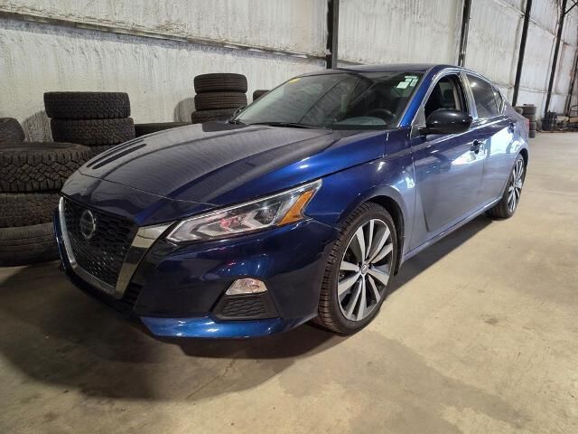 2021 Nissan Altima 2.5 SR — photo 1 of 22