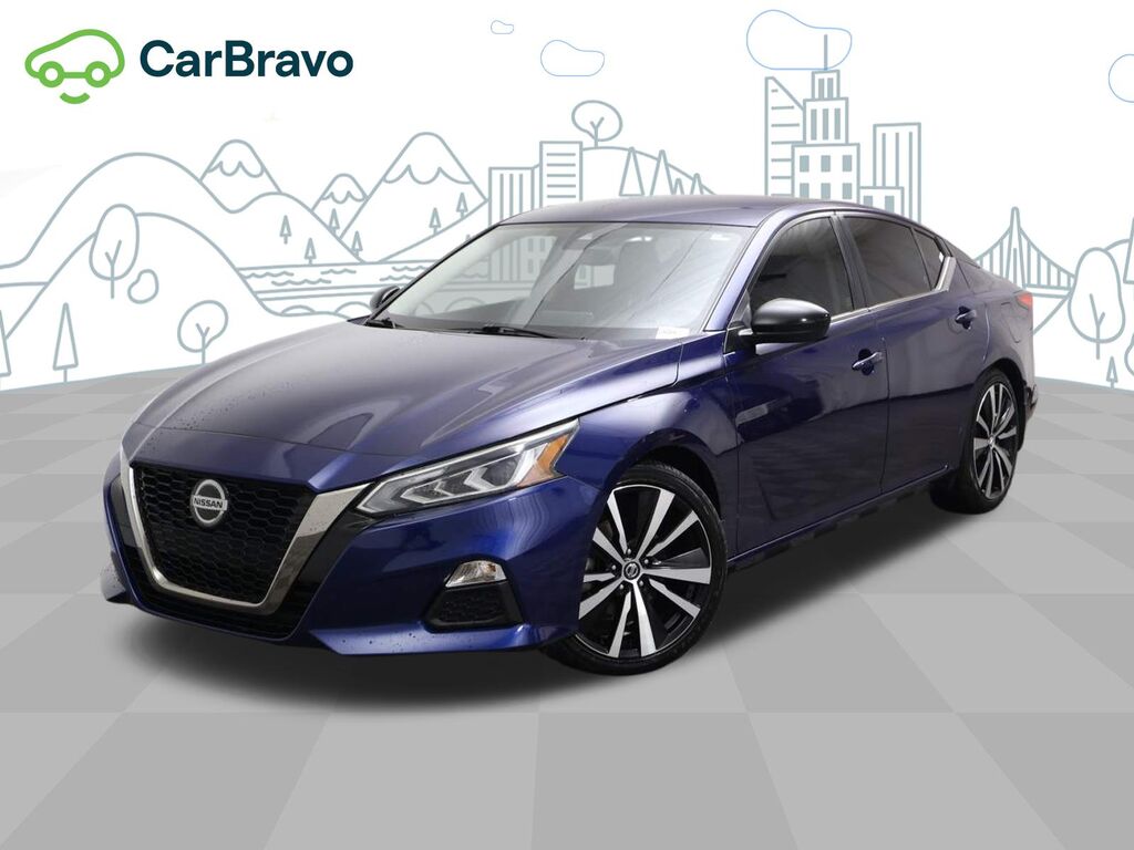 2022 Nissan Altima SR FWD — photo 1 of 7
