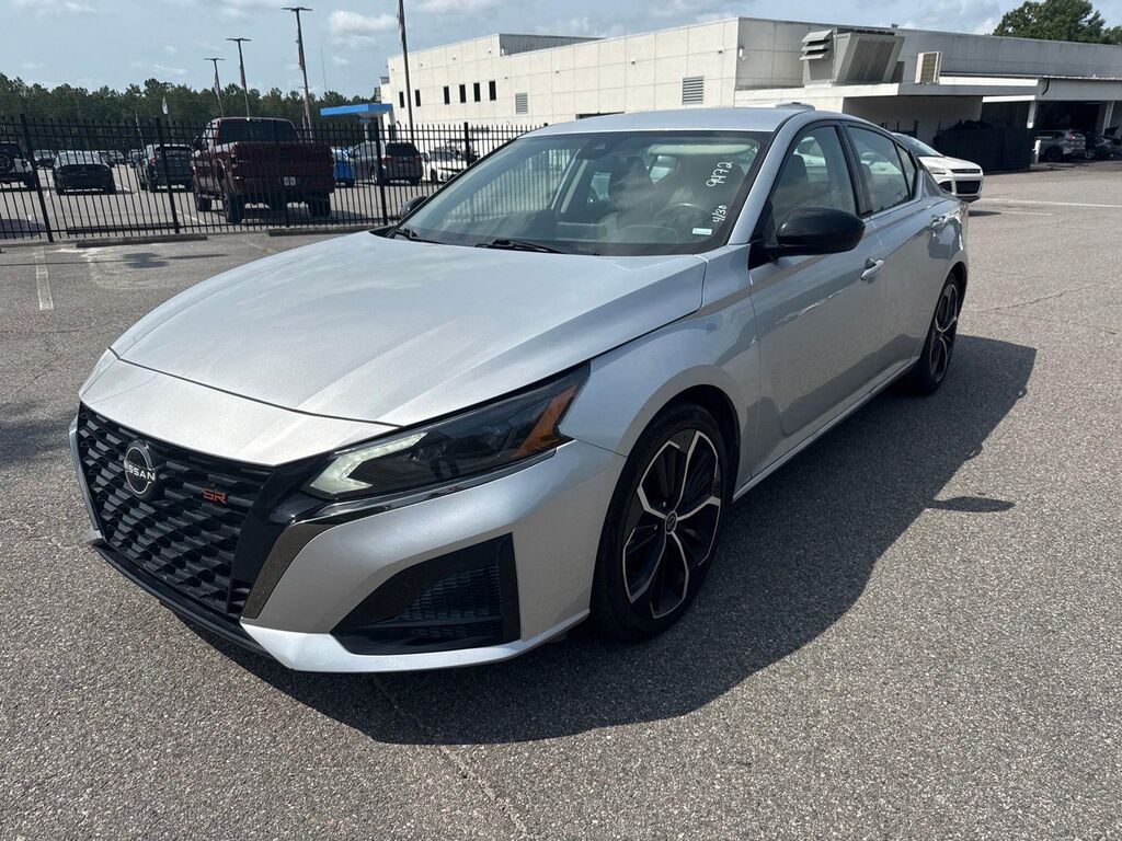 2024 Nissan Altima 2.5 SR — photo 1 of 26