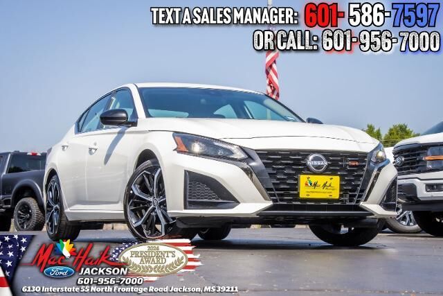 2025 Nissan Altima 2.5 SR — photo 1 of 26