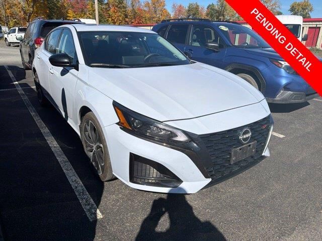 2025 Nissan Altima 2.5 SR