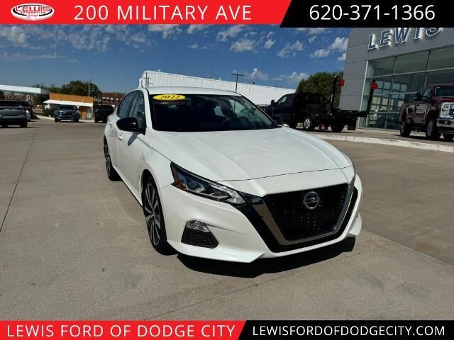 2022 Nissan Altima 2.5 SR — photo 1 of 13