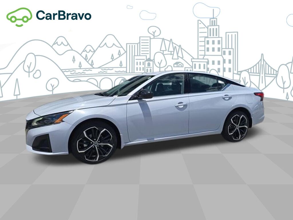 2024 Nissan Altima SR Intelligent AWD — photo 1 of 5