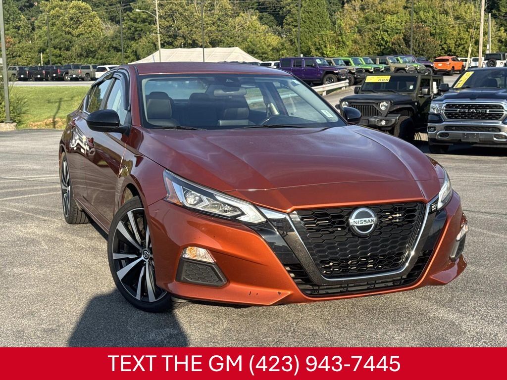 2022 Nissan Altima — photo 1 of 13