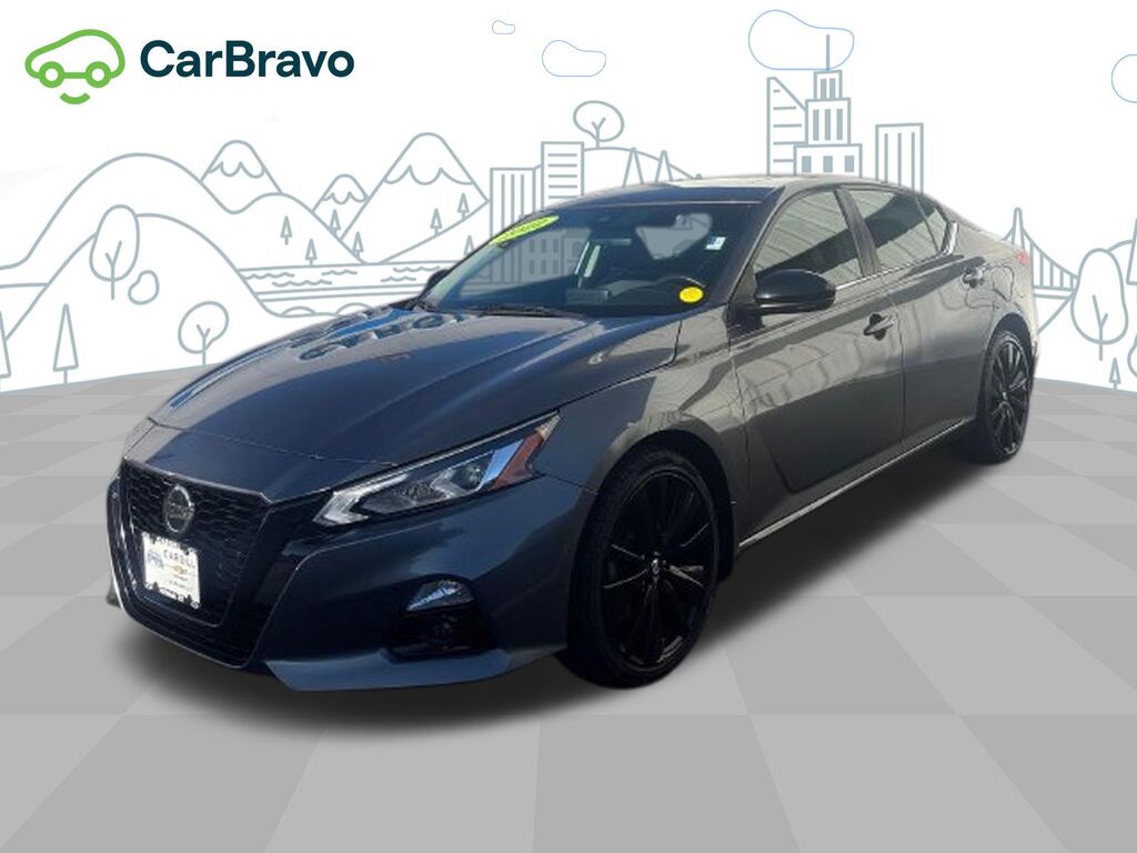 2022 Nissan Altima SR Intelligent AWD — photo 1 of 7