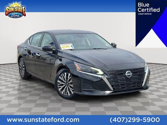 2023 Nissan Altima 2.5 SV — photo 1 of 12