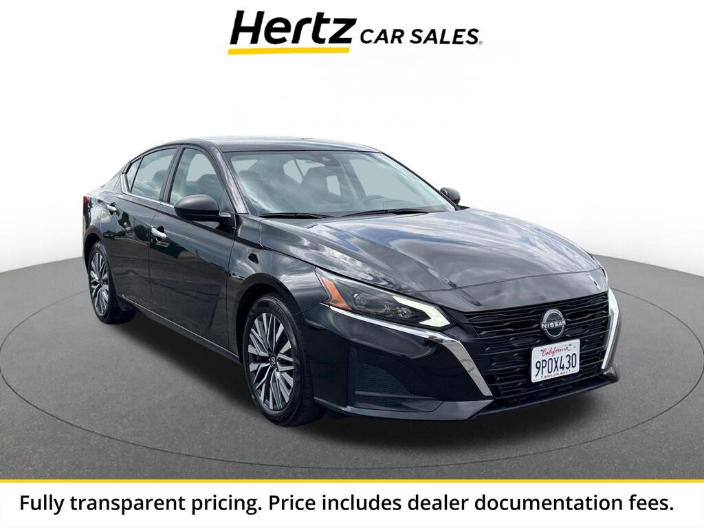 2025 Nissan Altima SV — photo 1 of 1