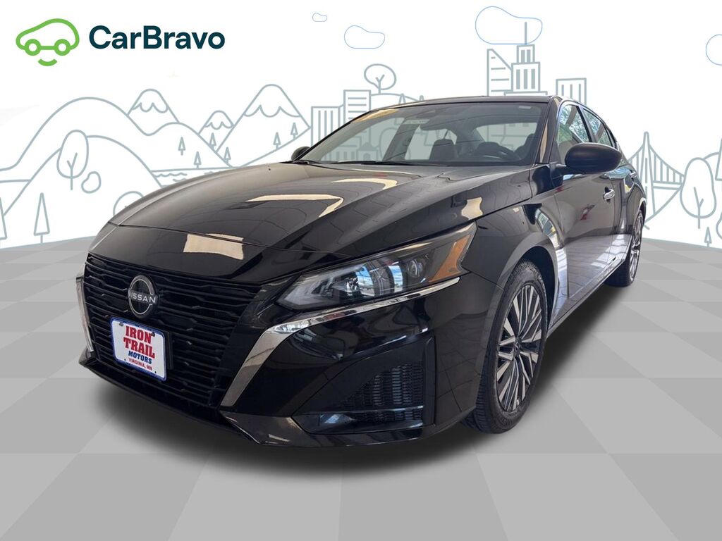 2025 Nissan Altima SV — photo 1 of 6