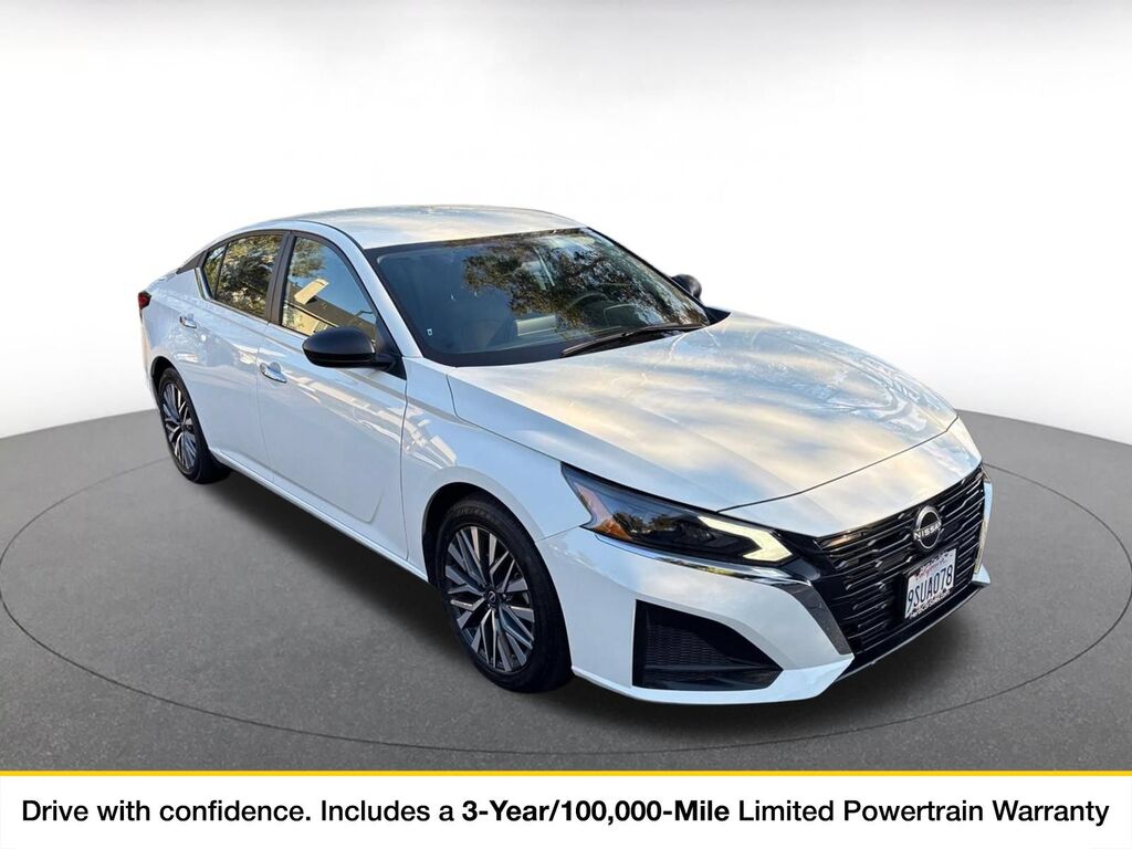 2025 Nissan Altima SV — photo 1 of 1
