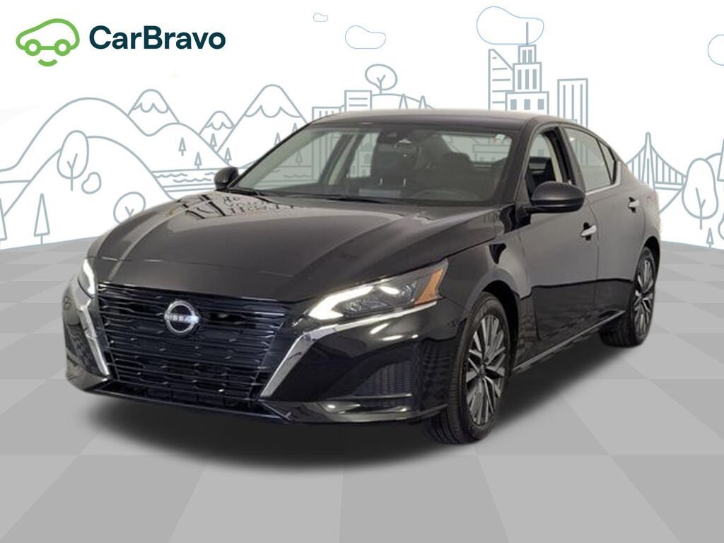 2025 Nissan Altima SV — photo 1 of 6