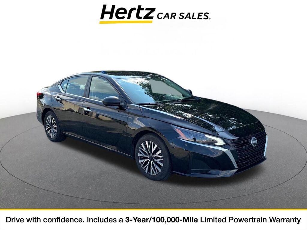2025 Nissan Altima SV — photo 1 of 1