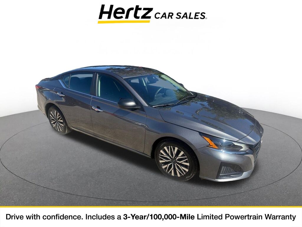 2025 Nissan Altima SV — photo 1 of 1