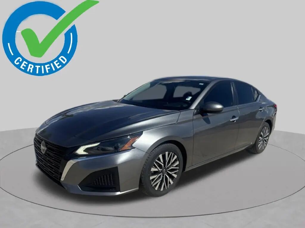 2023 Nissan Altima 2.5 SV — photo 1 of 13