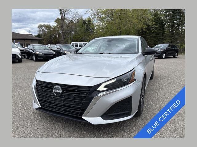 2024 Nissan Altima 2.5 SV — photo 1 of 13