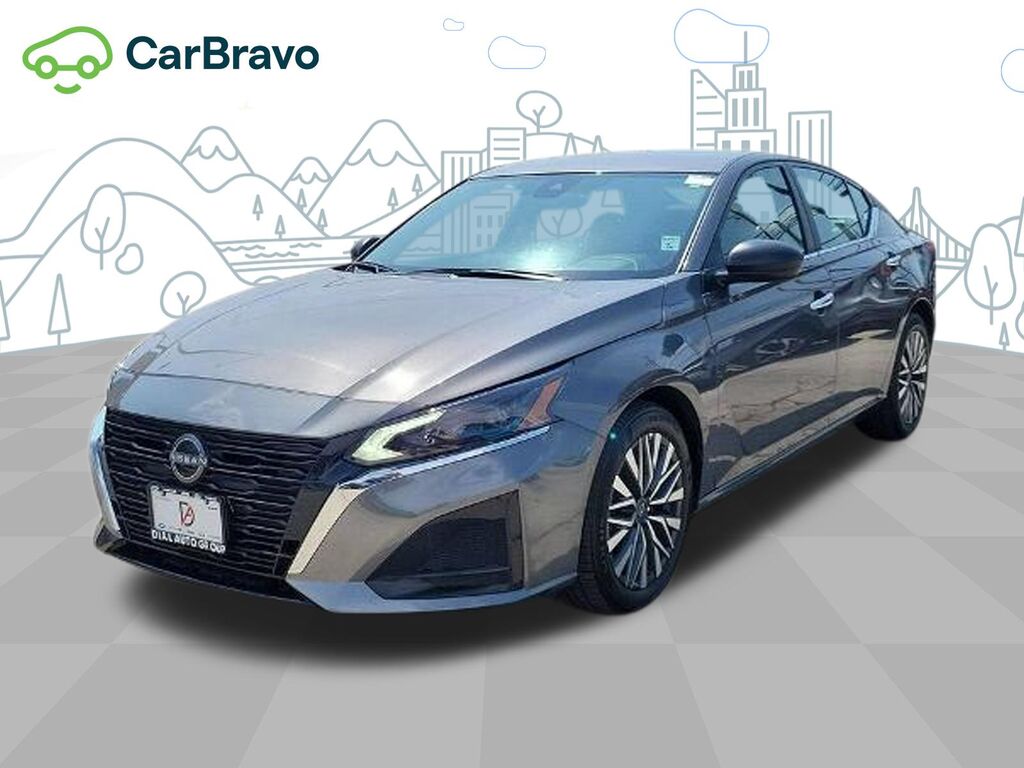 2025 Nissan Altima SV — photo 1 of 6