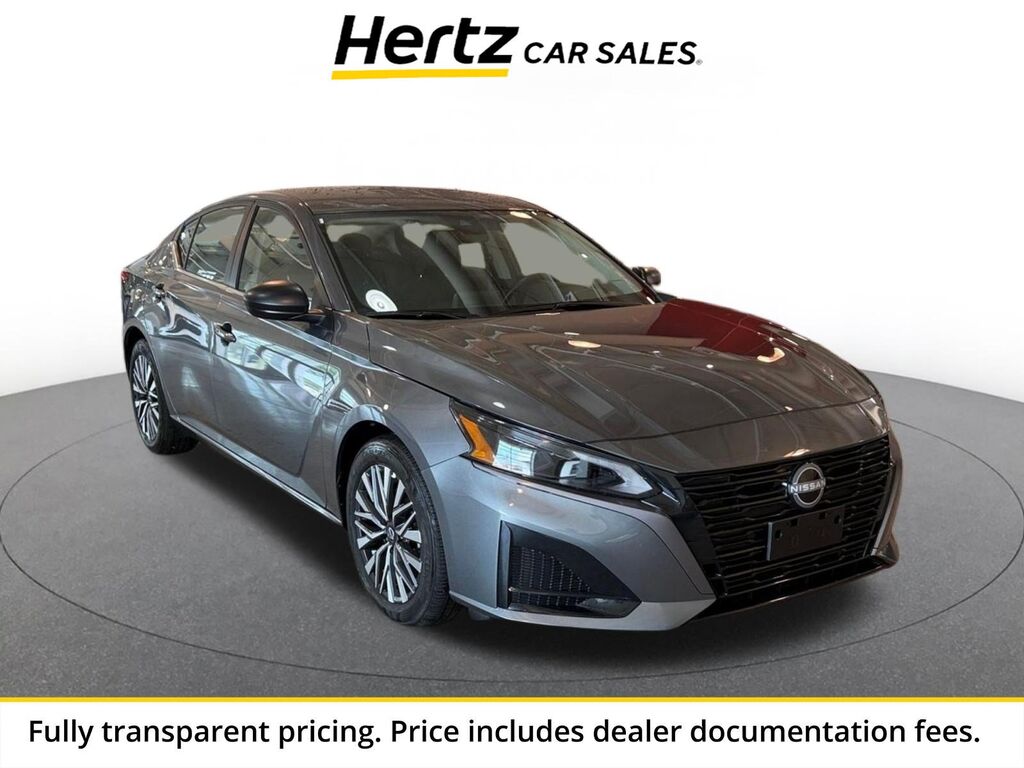 2026 Nissan Altima SV — photo 1 of 14