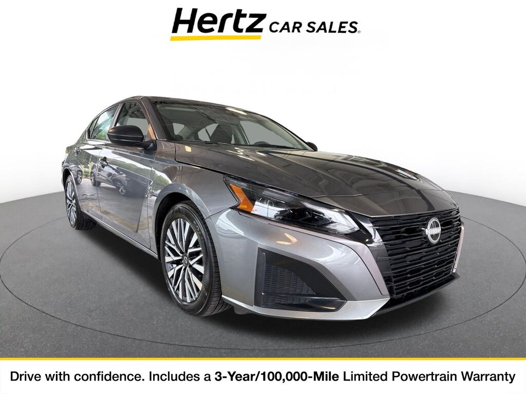 2026 Nissan Altima SV — photo 1 of 11