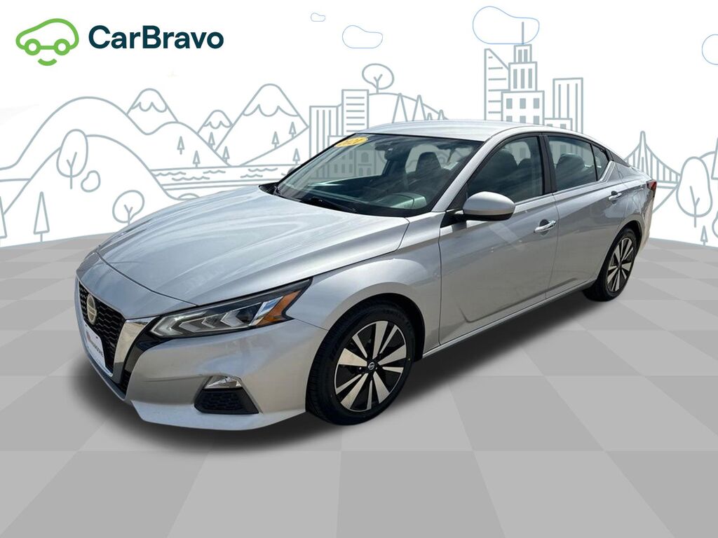 2021 Nissan Altima SV FWD — photo 1 of 7
