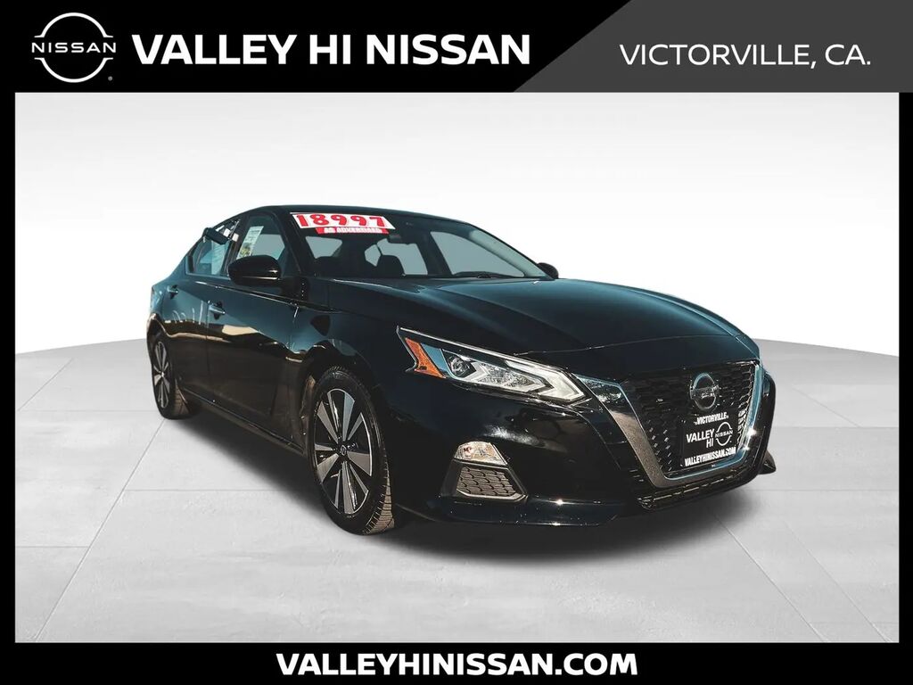2022 Nissan Altima 2.5 SV — photo 1 of 14