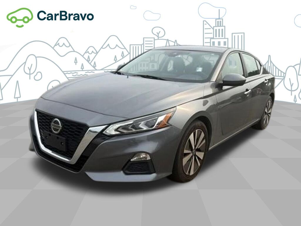 2022 Nissan Altima SV FWD — photo 1 of 6