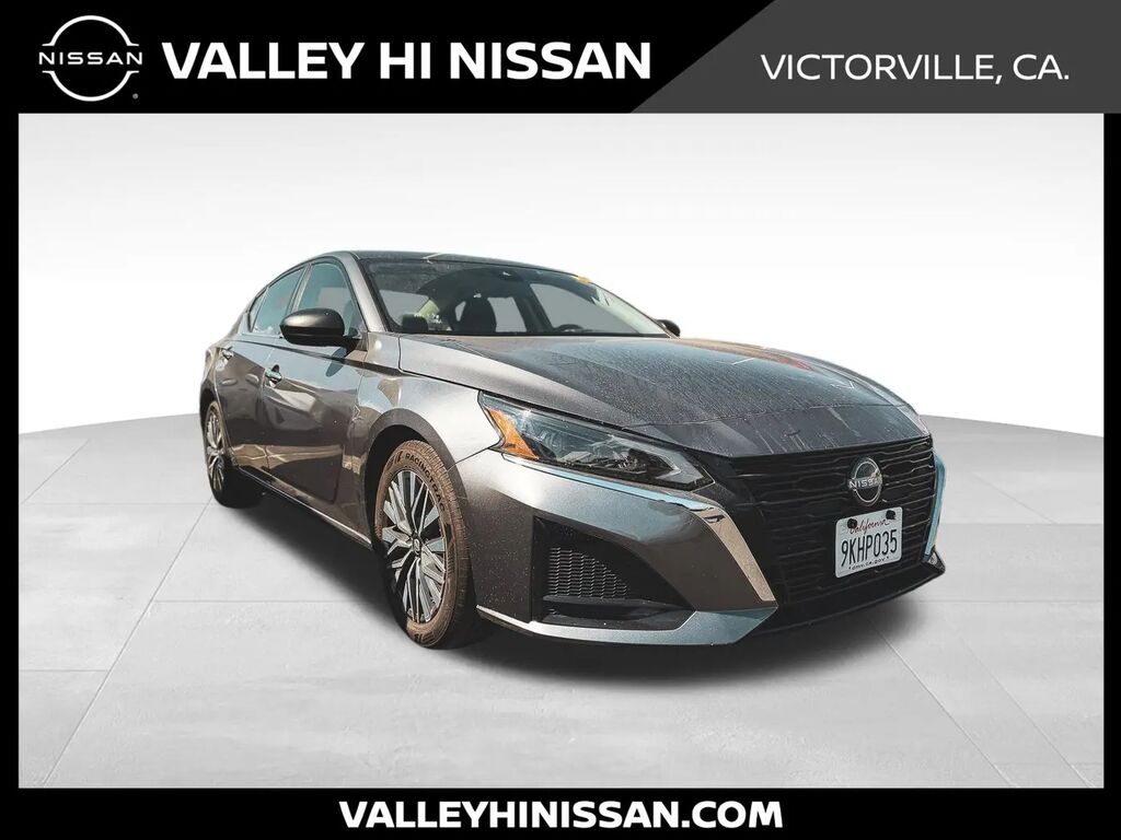 2024 Nissan Altima 2.5 SV — photo 1 of 26