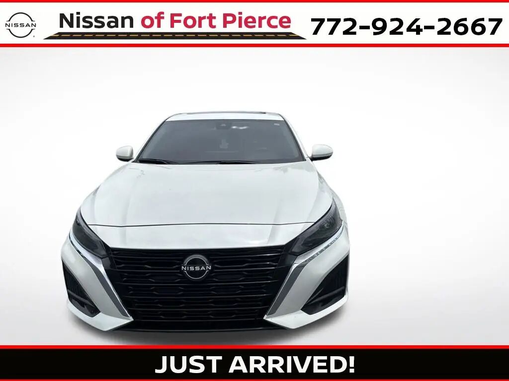 2024 Nissan Altima 2.5 SV — photo 1 of 27