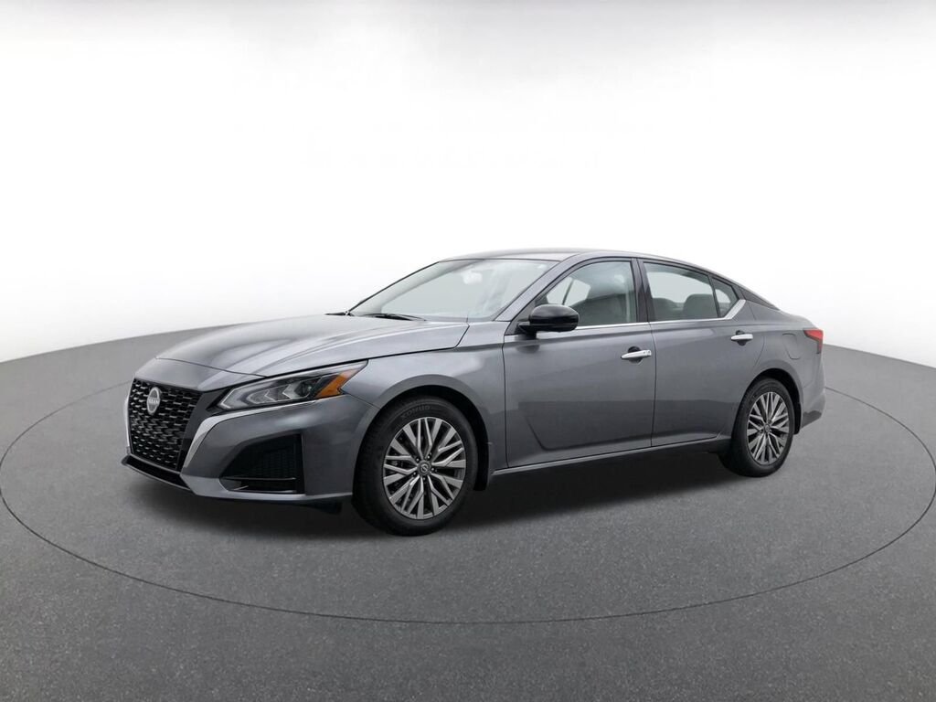 2025 Nissan Altima SV — photo 1 of 1