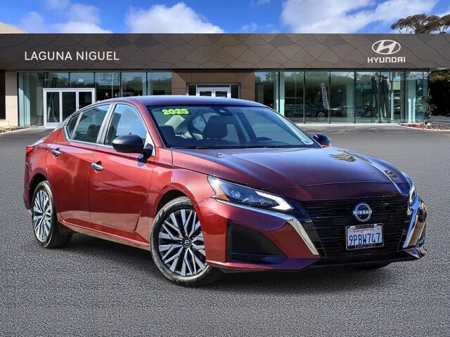 2025 Nissan Altima 2.5 SV
