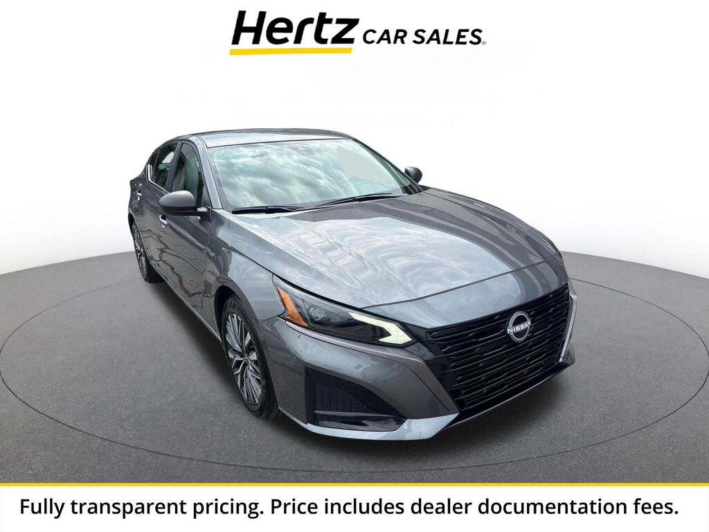 2026 Nissan Altima SV — photo 1 of 14