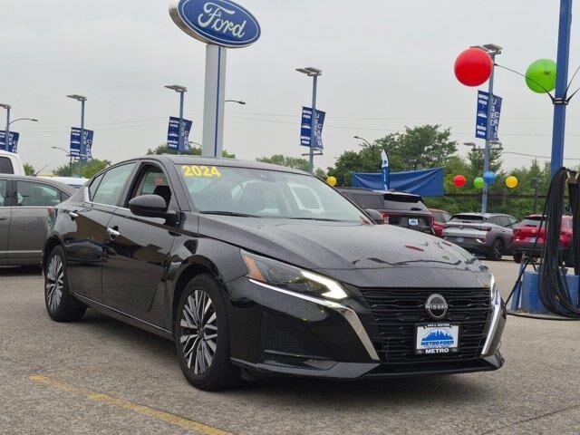 2024 Nissan Altima 2.5 SV — photo 1 of 26