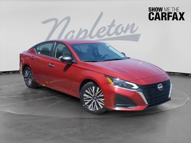 2025 Nissan Altima 2.5 SV — photo 1 of 2