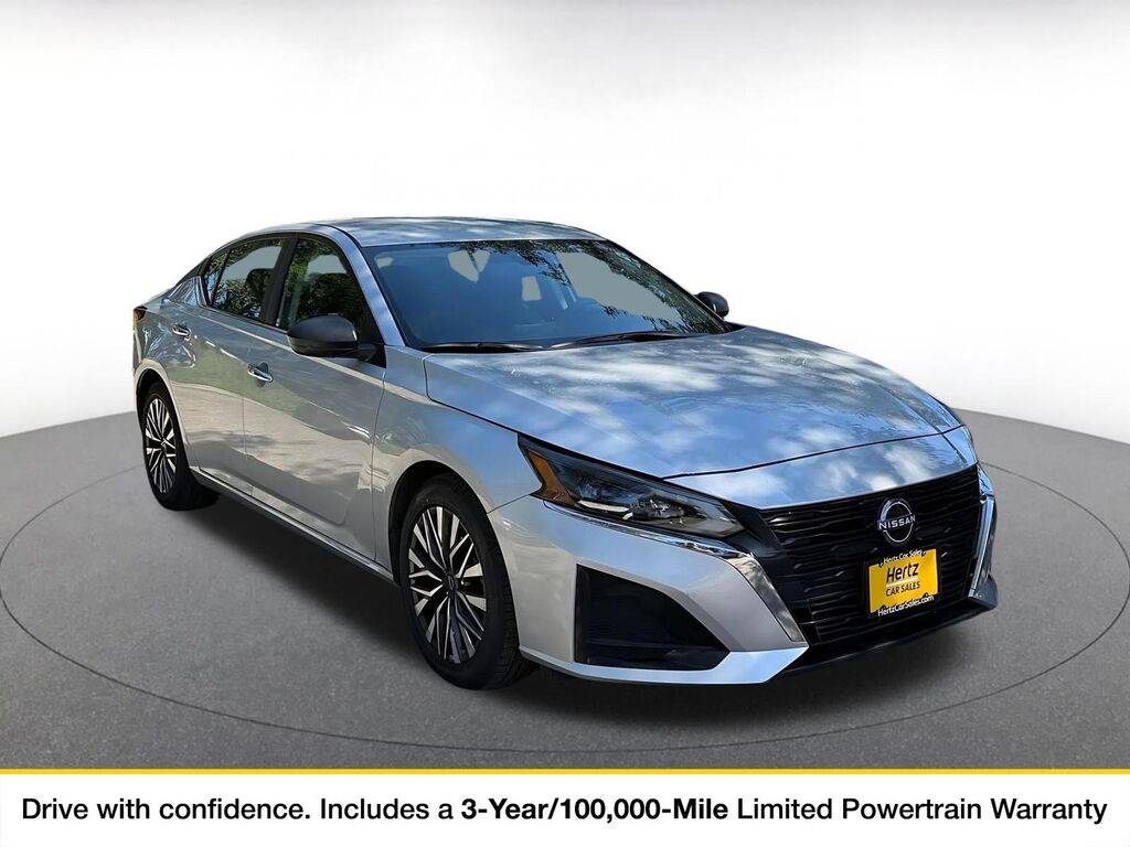 2025 Nissan Altima SV — photo 1 of 1