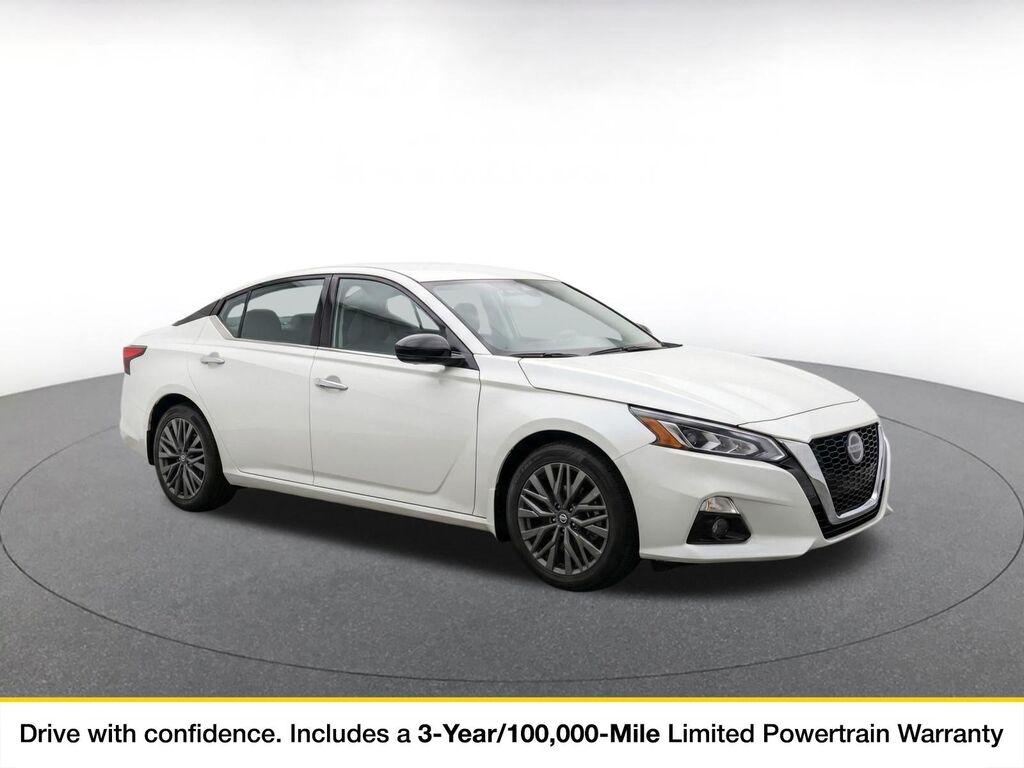 2025 Nissan Altima SV — photo 1 of 1