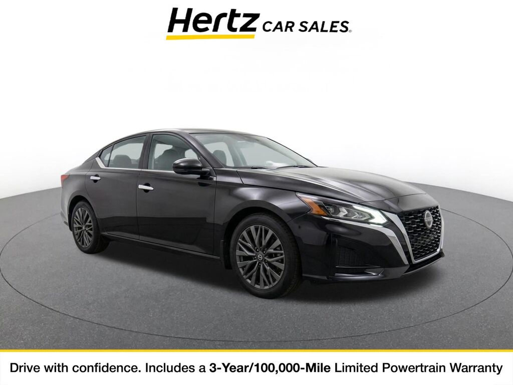 2025 Nissan Altima SV — photo 1 of 1