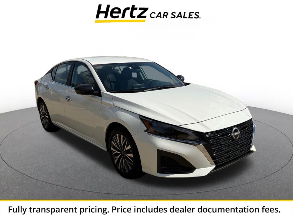 2025 Nissan Altima SV — photo 1 of 1