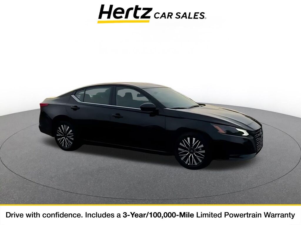 2026 Nissan Altima SV — photo 1 of 11