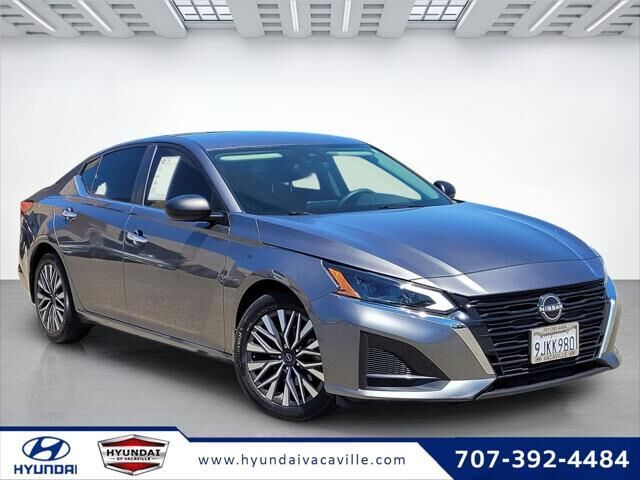 2024 Nissan Altima 2.5 SV — photo 1 of 26