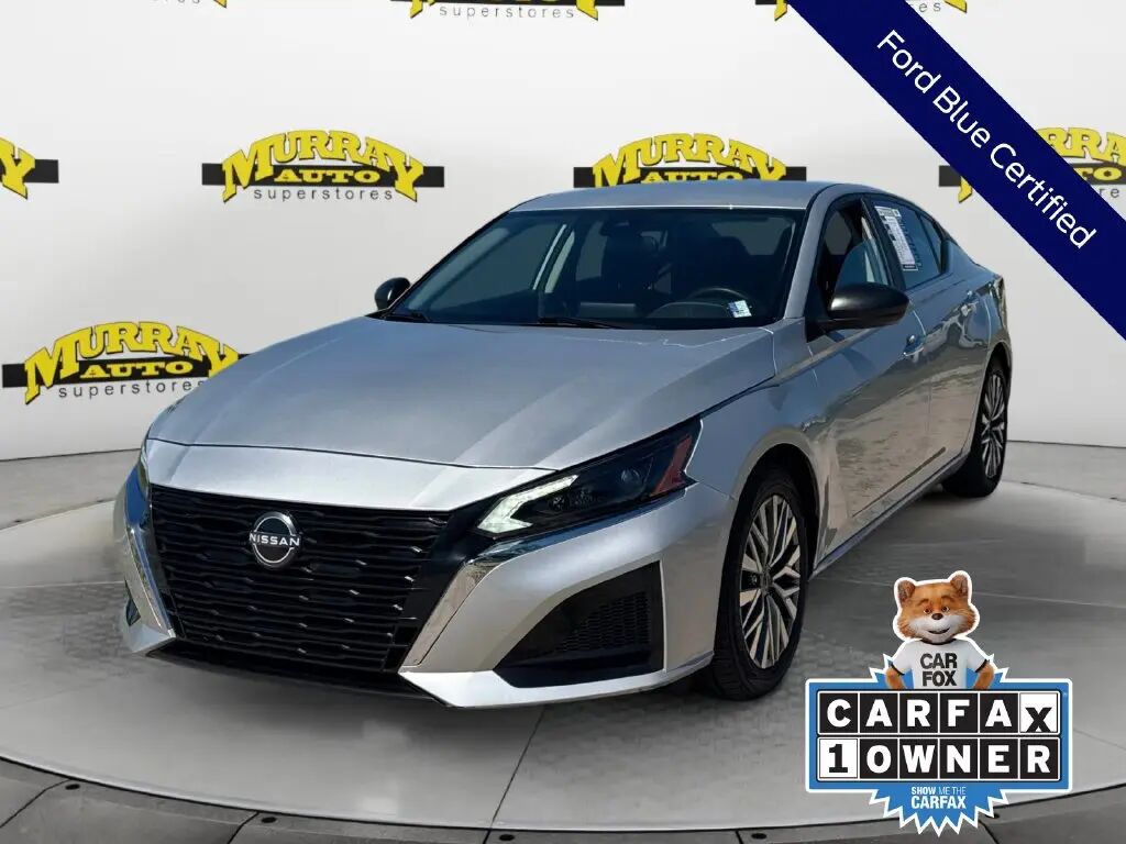 2025 Nissan Altima 2.5 SV — photo 1 of 13