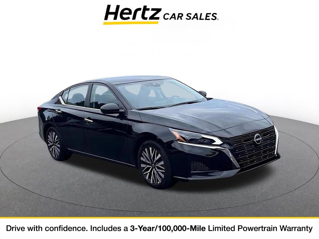 2025 Nissan Altima SV — photo 1 of 1