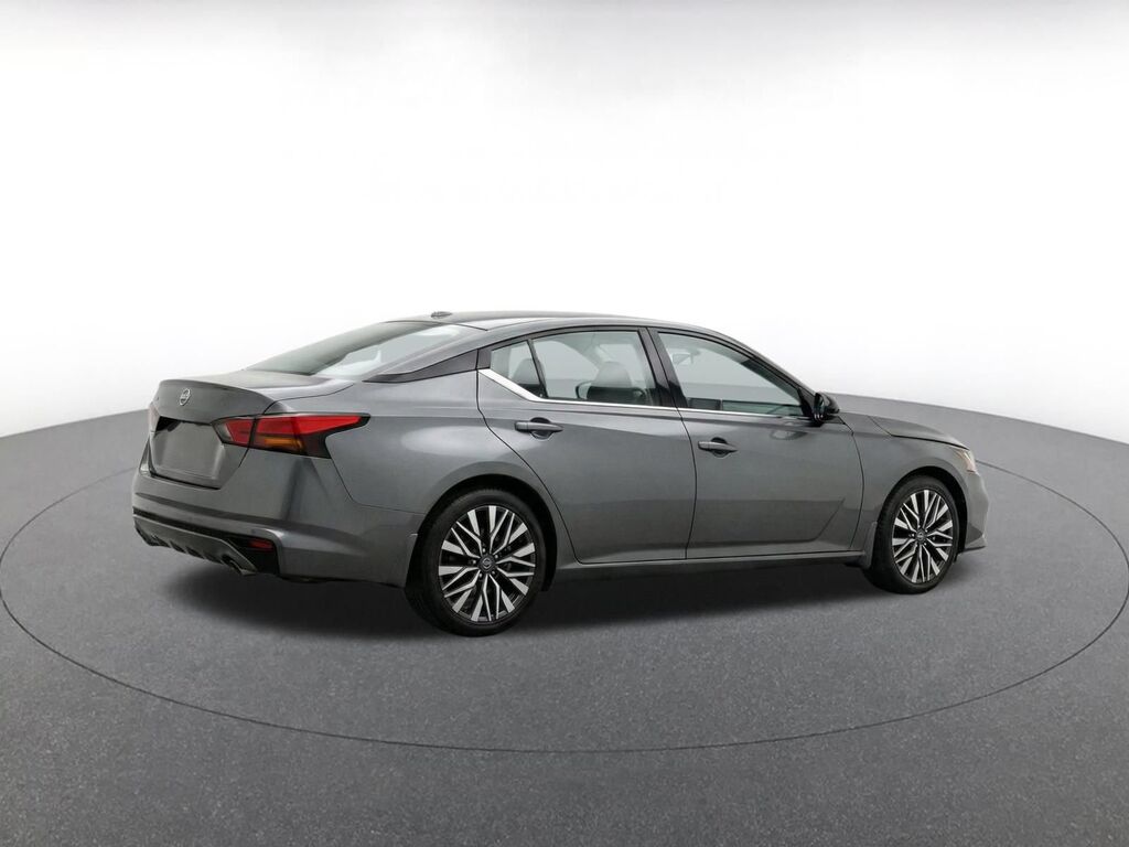 2025 Nissan Altima SV — photo 1 of 1