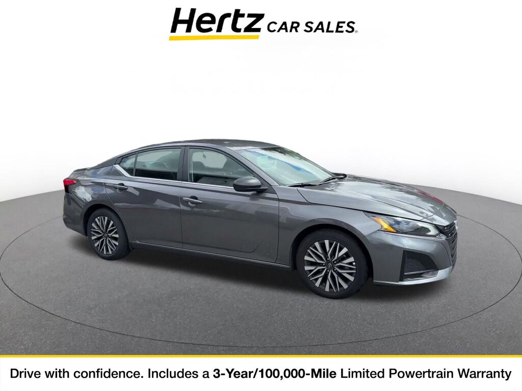 2026 Nissan Altima SV — photo 1 of 11
