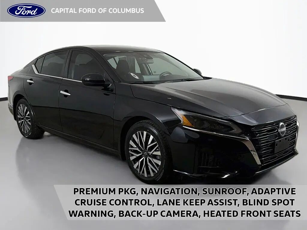 2024 Nissan Altima 2.5 SV — photo 1 of 13