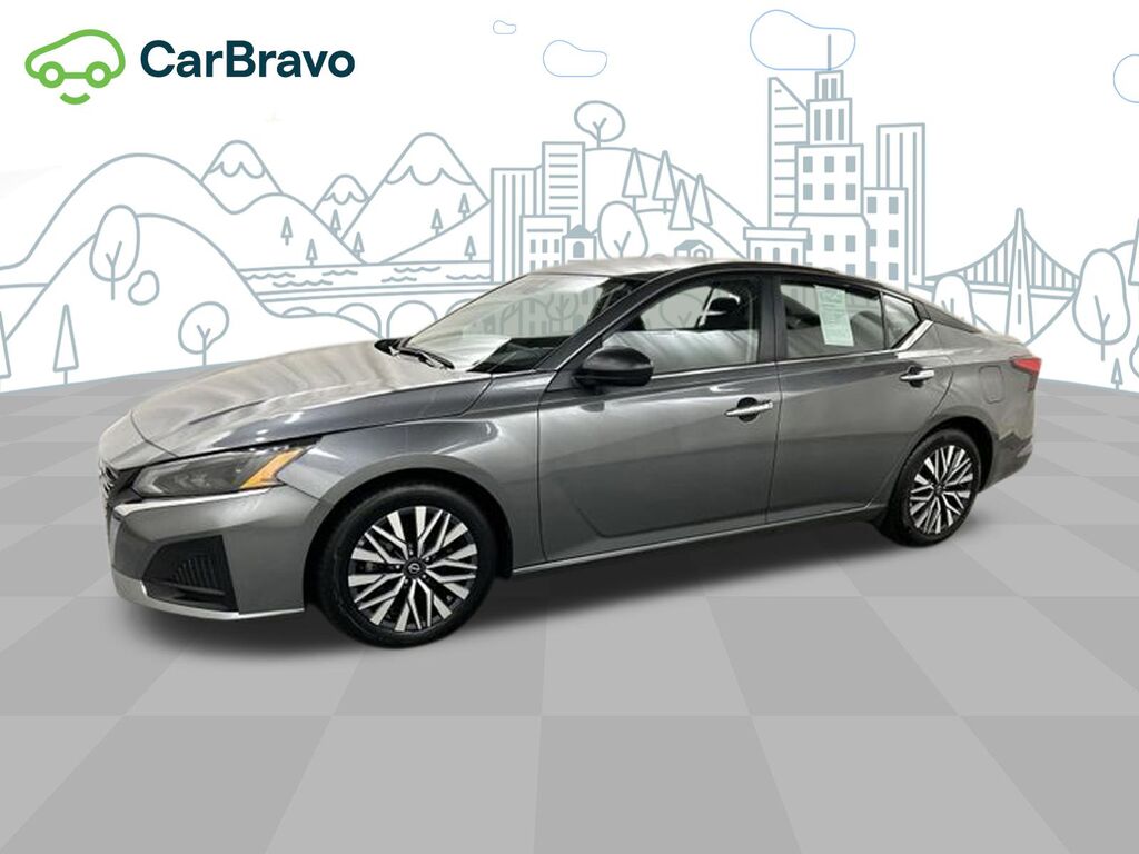 2024 Nissan Altima 2.5 SV — photo 1 of 7