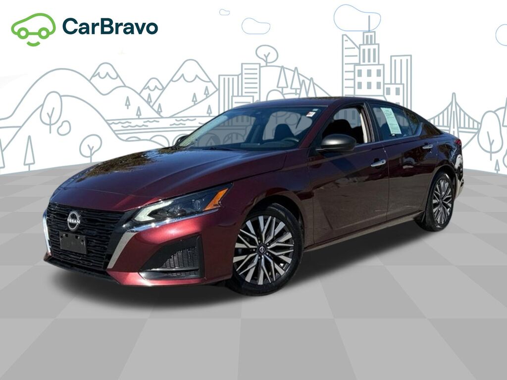2025 Nissan Altima SV — photo 1 of 7