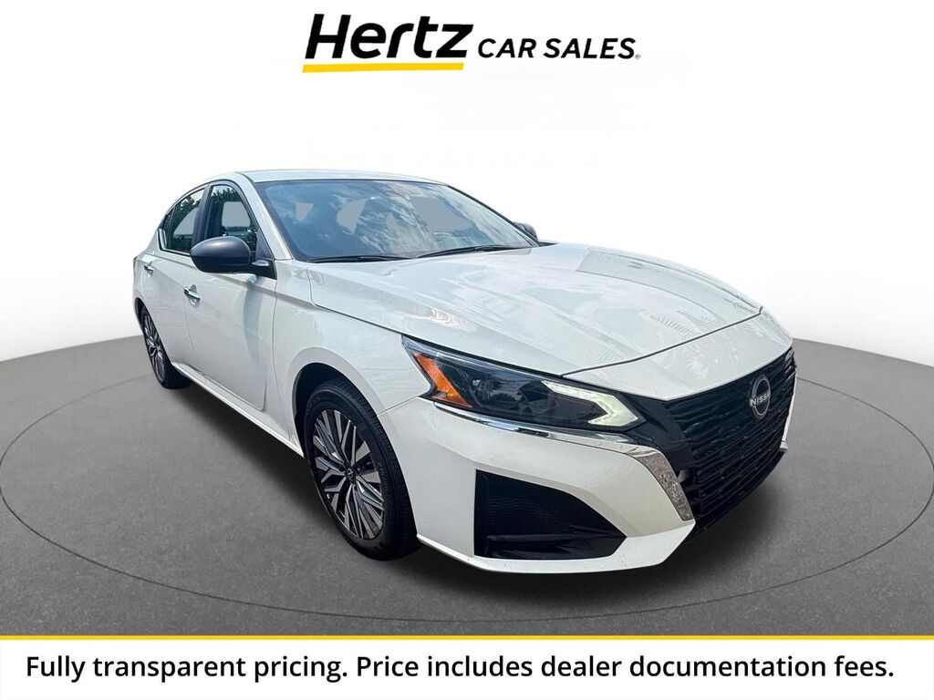 2025 Nissan Altima SV — photo 1 of 1